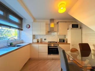Kingsward House - 4