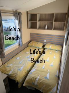 Lifes a Beach on Presthaven Sands - 7