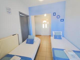 Celeste Deluxe Apartments - 8