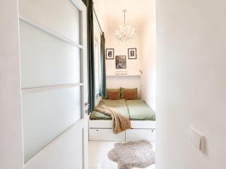 Apartment in Malá Strana-Steps from Charles Bridge - 4