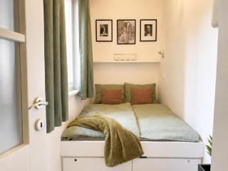 Apartment in Malá Strana-Steps from Charles Bridge - 3