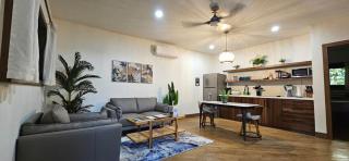Serene King Suite w/Pool in Tropical Beach Jungle - 6