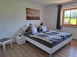 Ferienwohnung Bergblick - Isabella Mayr - 2