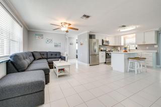 Canal-Front Oasis in Hudson: Patio + Private Dock! - 4