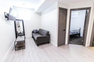 Casa Caswell Modern Basement Suite Mins To DT - 4