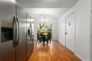 Beautiful 5 Bedroom Home 75 - 8