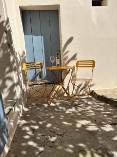 Oustau Revest - 3