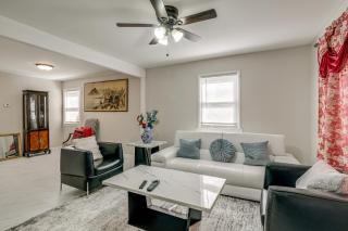 Walkable Riverdale Park Retreat: 9 Mi to DC! - 7