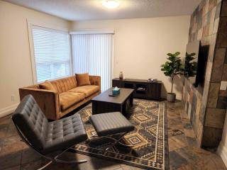 Charming Family friendly 2 Bedroom Townhouse in Downtown Vancouver - 0