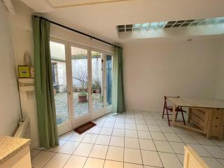 Charmant Appartement sur cours à Saint-Denis - 9