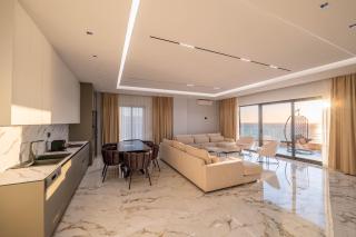 Royal View Luxury Penthouses - 8