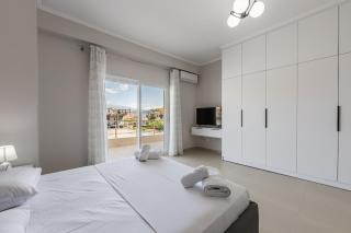 Charming Townhouse Shkodër Central Stay by PikHost - 1