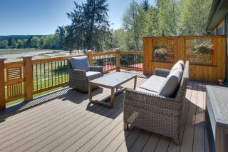 Puget Sound Views, 8.5 Acres! Luxury Outdoor Oasis - 8