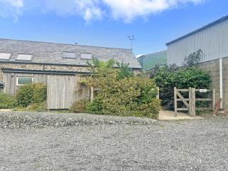 Stable Barn - Hw7591 - 1
