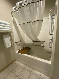 Edmore Inn - 3