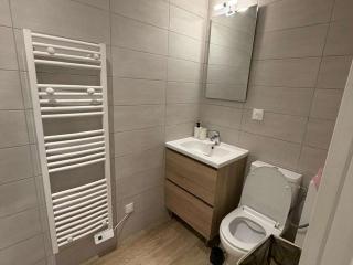 Studio Moderne au Coeur de Reims, Proche Gare - FR-1-870-24 - 2