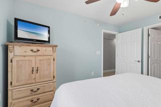 Pelican Isle 315 - 4