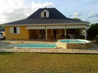 Villa avec piscine privée à Petit-Bourg, 100 m² - 3