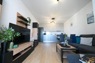 Luxury Nero Apartment - 7