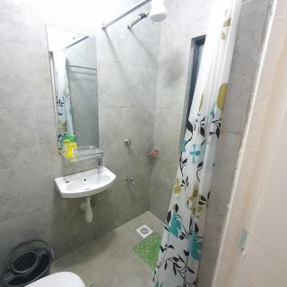 cozy studio apartment 5 minutes from junction mall - 2