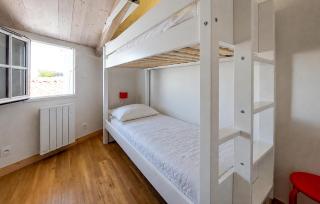 2 Bedroom Stunning Home In Les Portes-En-Ré - 1
