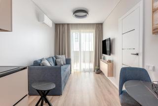 Takas į Jūrą Apartment with Terrace & Pool - 7