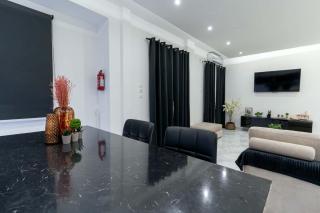 Gkr Luxury Apartments Metro Petralona - 9