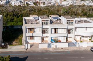 Lupino House - 9