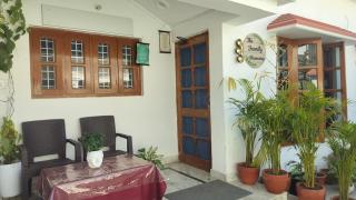 The Family Homestay - 4