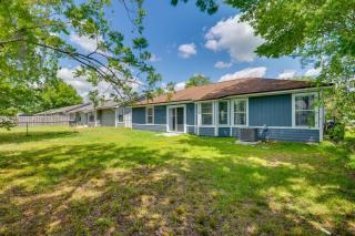 Family Getaway w/ Fenced Yard in Orange Park! - 7