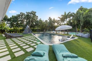 Villa Platinum by Glam Homes - 1