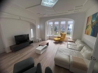 253 Stylish Coastal Retreat, 1507 sq ft , Ground Floor, 2 bedrooms , 2 bathrooms - 8