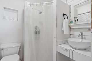 Cozy 1BR Near Downtown Lafayette - 5