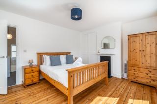 Beautiful newly refurbished Victorian townhouse - Pass the Keys - 8