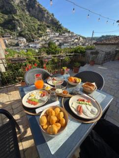 MEROLI Guesthouse - UNESCO quarter - 9