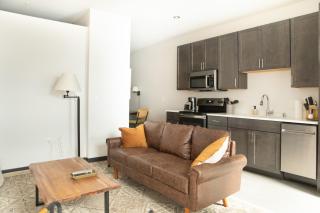 Deer District Studio Apt - One Block from Fiserv and Baird - 6