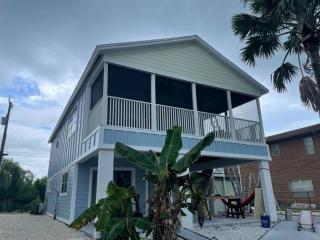 Tarpon Tide Apt -Beautiful waterfront 1st floor - 6