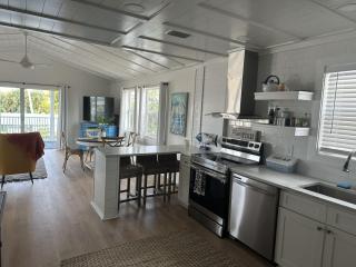 Tarpon Tide-Beautiful 2 Bdrm waterfront home - 8