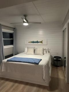 The Lazy Manatee Charming waterfront studio - 5