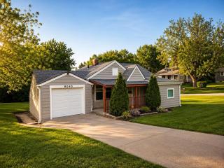 World Cup Ready Stylish KC 3BR Near Arrowhead - 6