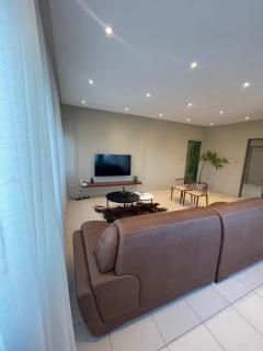 Residence Black Cashew - 0