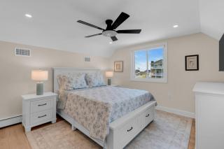 Bayfront Home w Private 50 Dock Crab and Fish - 9