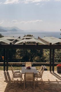 Carob Breeze House - 1
