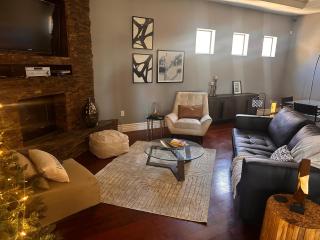 Elegance Meets Comfort - 5