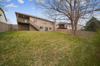 Quiet Lincoln Gem 3 King BRs Garage home - 5