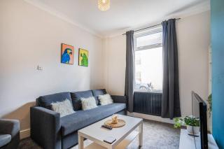 2BR Home near Bishop Auckland - Free Parking -WiFi - 5