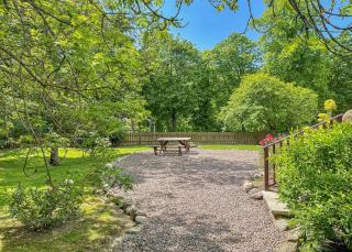 Glen Clova Lodges - 3