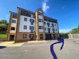 Apartment near Luton Airport, Train Station & Football Club - 9