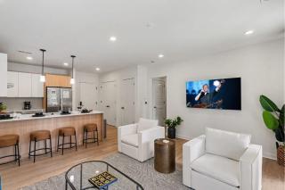 Hyve - Boho Bliss - 3 Bedroom - Located In SOBRO - 2