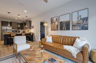Tria - 3 Condos - Odyssey - 8
